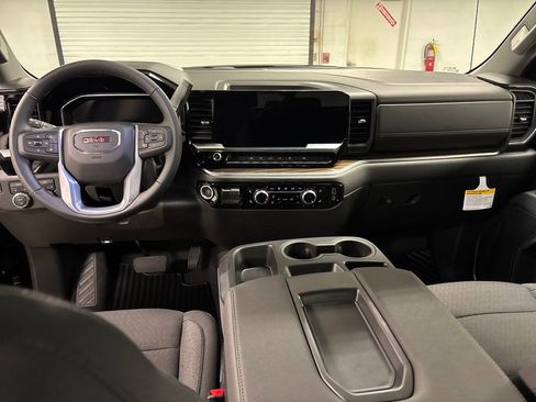 New 2026 GMC Sierra 1500 Elevation image 27