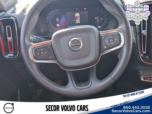 Used 2023 Volvo XC40 B5 Plus w/ Driver Assist Package AWD/4WD image 18