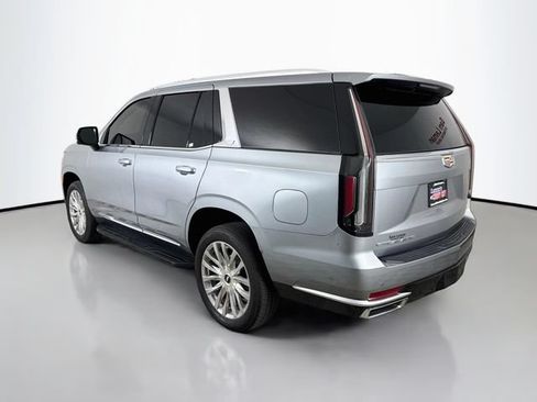 Used 2024 Cadillac Escalade Premium Luxury AWD/4WD image 5