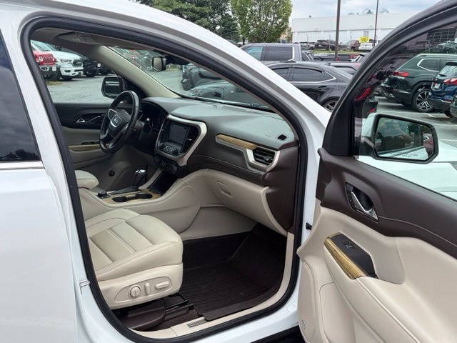 Used 2019 GMC Acadia Denali w/ Technology Package AWD/4WD image 28