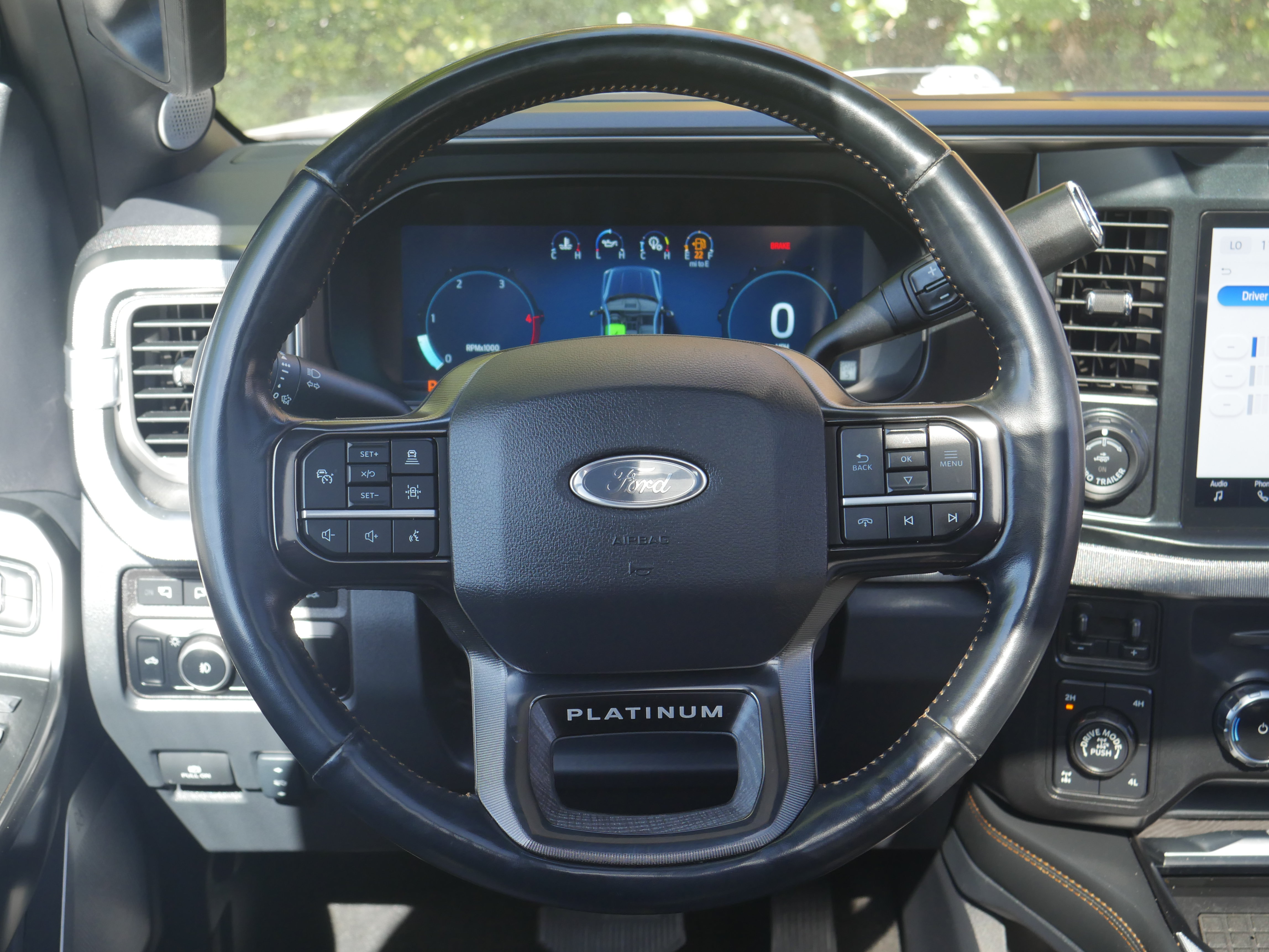 Certified 2024 Ford F350 Platinum w/ Tremor Off-Road Package AWD/4WD image 7