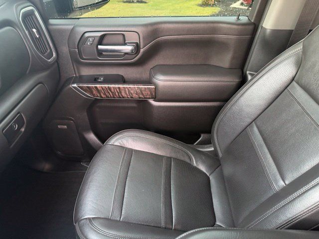 Used 2020 GMC Sierra 2500 Denali w/ Denali Ultimate Package AWD/4WD image 18