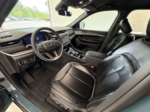 Used 2026 Jeep Grand Cherokee L Limited image 10