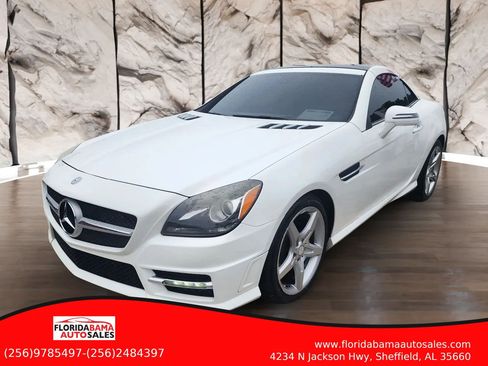 Used 2014 Mercedes-Benz SLK 250 w/ Sport Package image 3