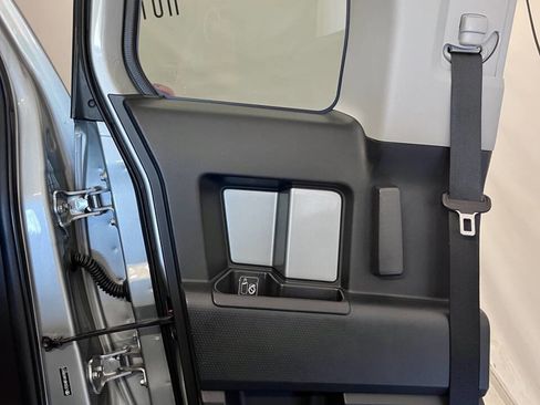 Used 2010 Toyota FJ Cruiser Base 4x4 4dr SUV 5A image 19