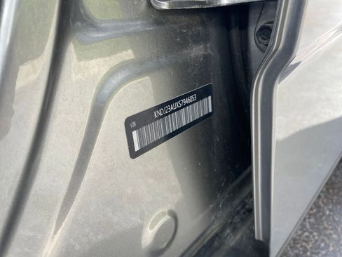 Used 2025 Kia Soul LX w/ LX Technology Package image 27