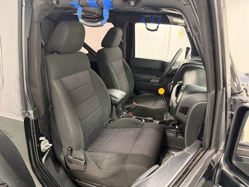 Used 2011 Jeep Wrangler Sport AWD/4WD image 10