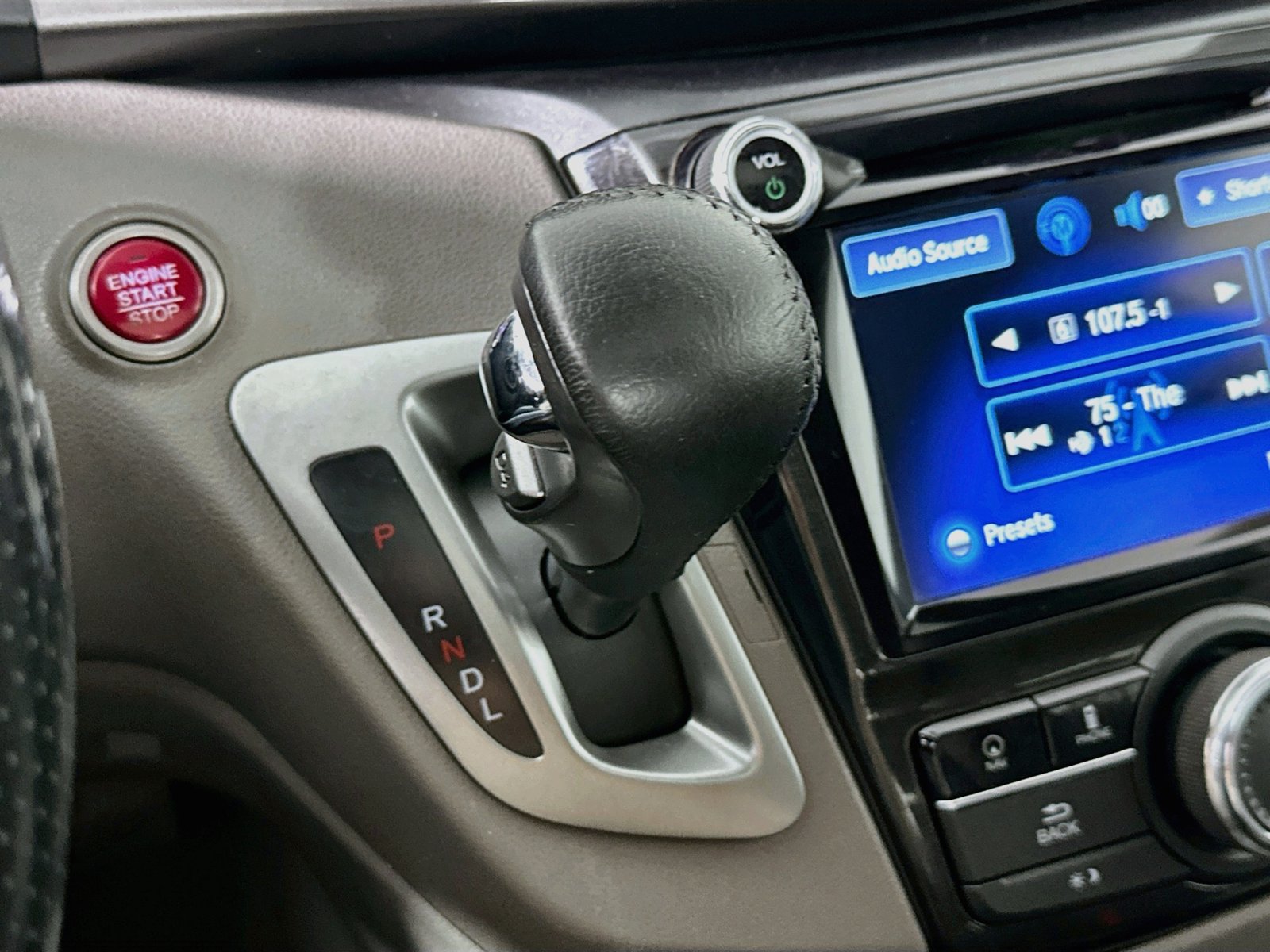 Used 2015 Honda Odyssey Touring image 17