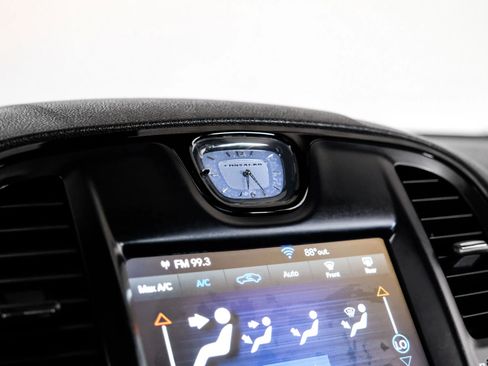 Used 2022 Chrysler 300 S RWD image 23