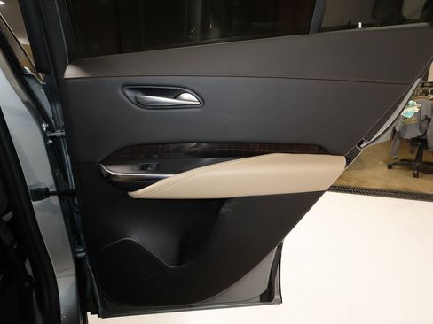 Certified 2025 Cadillac XT4 Premium Luxury image 19