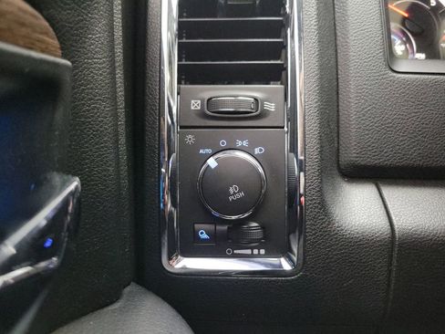 Used 2018 RAM 1500 Laramie w/ Convenience Group image 33