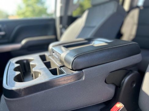 Used 2018 Chevrolet Silverado 1500 LT w/ All Star Edition AWD/4WD image 9