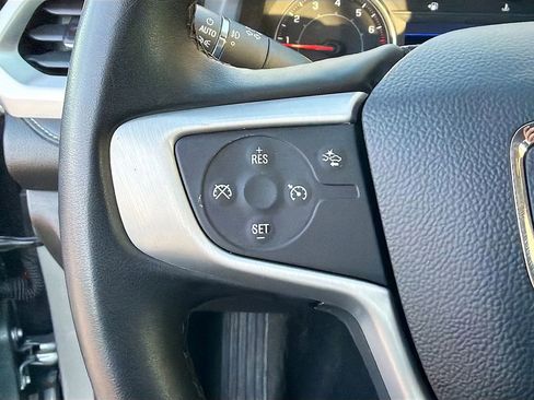 Used 2023 GMC Acadia SLT image 39