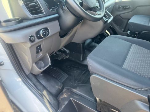 Used 2024 Ford Transit 250 Low Roof w/ Exterior Upgrade Package RWD image 16
