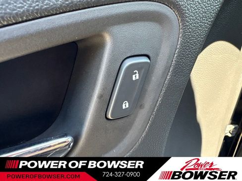 Used 2022 GMC Canyon AT4 w/ Driver Alert Package AWD/4WD image 15