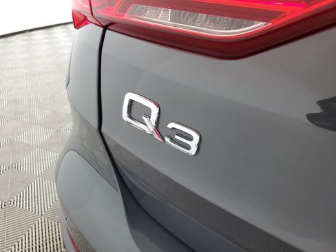 Used 2020 Audi Q3 2.0T Premium w/ Convenience Package image 20