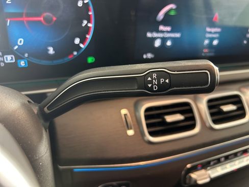 Used 2020 Mercedes-Benz GLE 350 4MATIC image 35