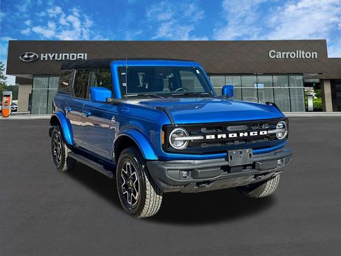 Used 2024 Ford Bronco Outer Banks AWD/4WD image 3