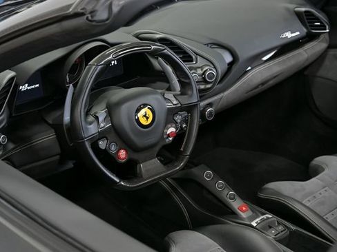 Used 2018 Ferrari 488 Spider image 18