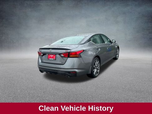 Used 2024 Nissan Altima 2.0 SR image 6