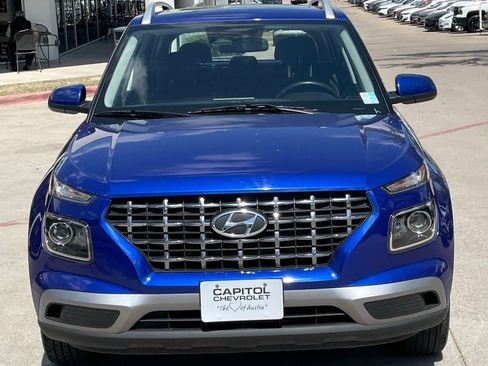 Used 2025 Hyundai Venue SEL FWD image 6