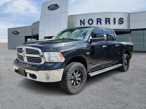 Used 2017 RAM 1500 Big Horn AWD/4WD image 2