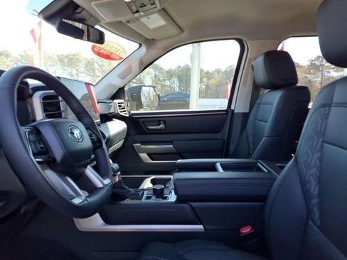 Used 2024 Toyota Tundra SR5 w/ SR5 Premium Package AWD/4WD image 5