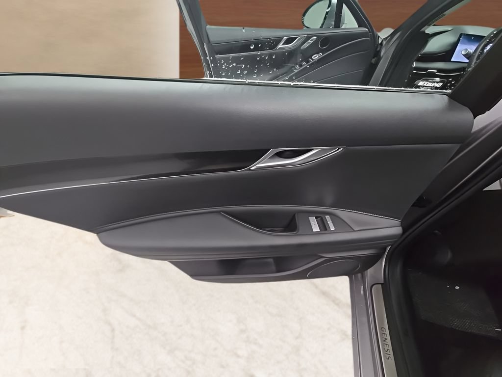 Used 2026 Genesis G80 2.5T AWD/4WD image 14