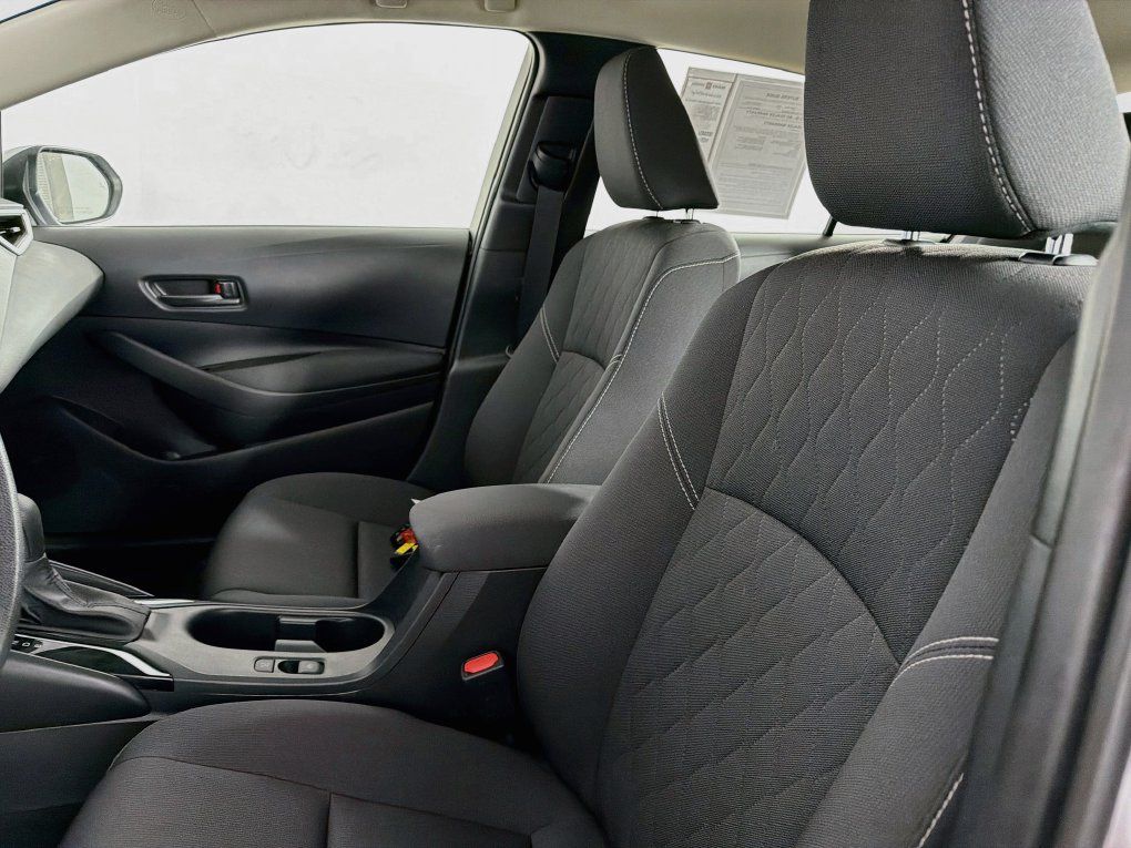Used 2026 Toyota Corolla LE FWD image 34