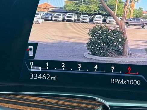 Used 2023 Cadillac Escalade Premium Luxury image 35