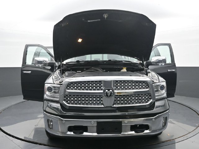 Used 2017 RAM 1500 Laramie w/ Convenience Group AWD/4WD image 54