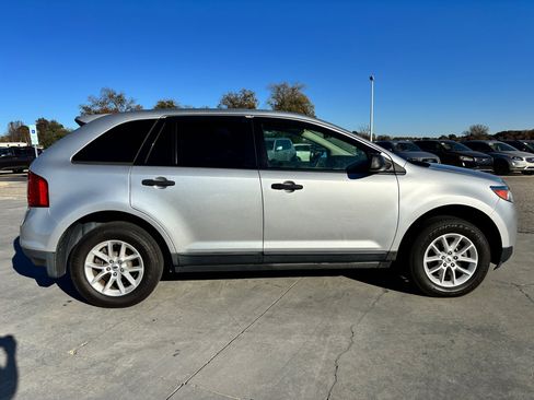 Used 2014 Ford Edge SE w/ Equipment Group 101A image 3