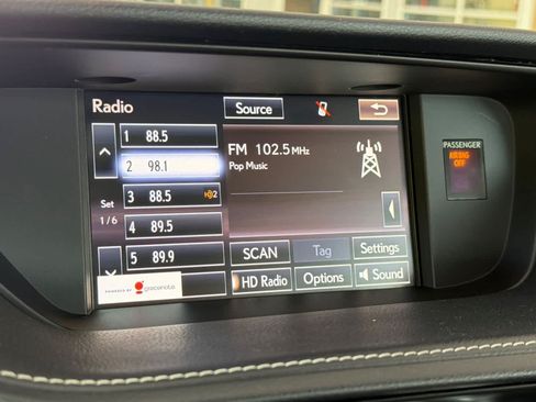 Used 2015 Lexus ES 300h w/ Navigation System Package FWD image 19