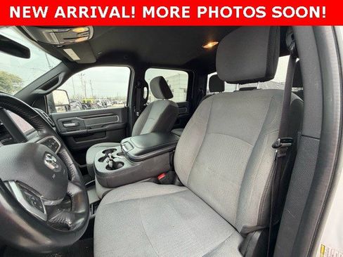 Used 2023 RAM 2500 Big Horn w/ Level 1 Equipment Group image 8