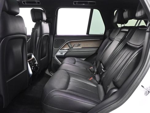 Used 2025 Land Rover Range Rover SE AWD/4WD image 21