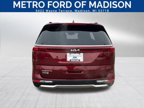 Used 2024 Kia Carnival SX Prestige image 7