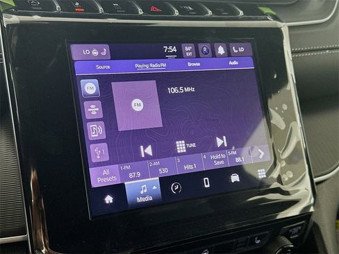 New 2025 Jeep Grand Cherokee Altitude image 13