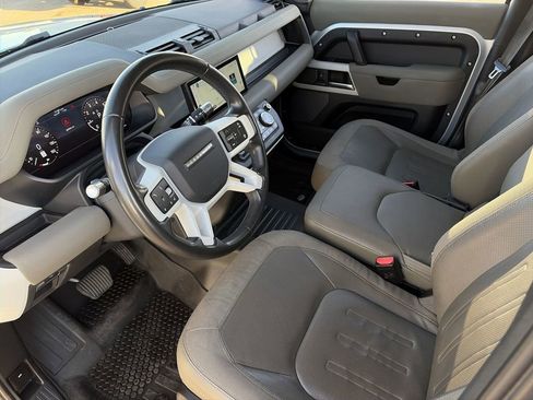 Used 2020 Land Rover Defender 110 SE AWD/4WD image 6