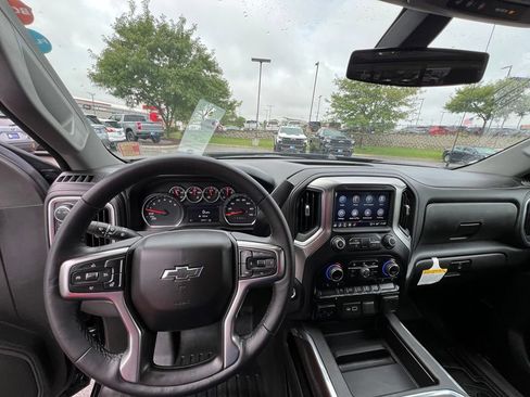 Used 2021 Chevrolet Silverado 1500 RST w/ Redline Edition AWD/4WD image 44