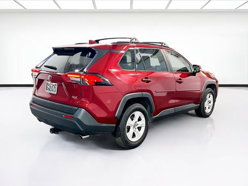 Used 2019 Toyota RAV4 XLE image 4