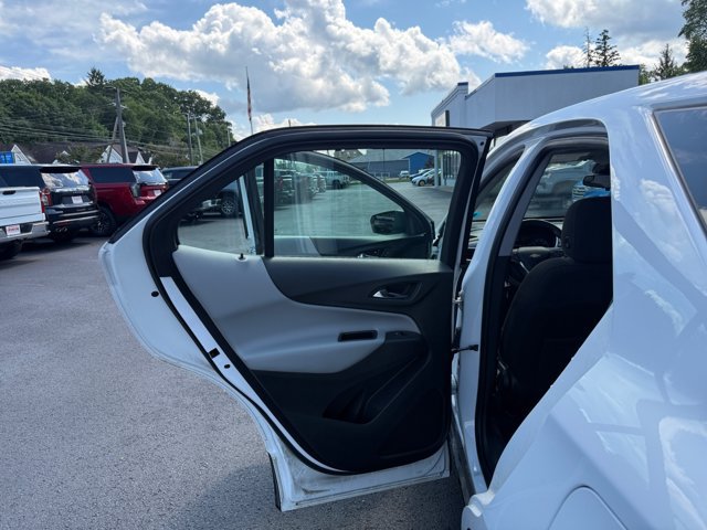 Used 2021 Chevrolet Equinox LS AWD/4WD image 27