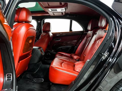 Used 2018 Bentley Mulsanne RWD image 18