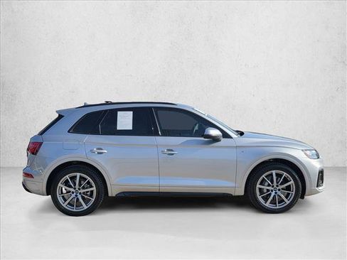 Certified 2023 Audi Q5 e Prestige w/ Prestige Package image 4