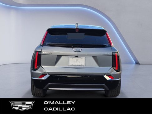 New 2026 Cadillac Optiq Luxury 2 w/ LPO, Floor Liner Package image 4