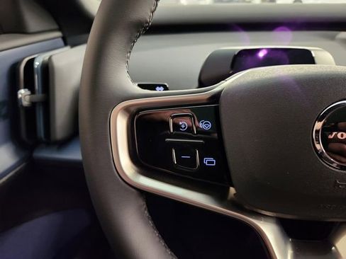 New 2026 Volvo EX30 Ultra w/ Protection Package image 25