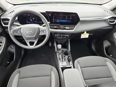 New 2026 Chevrolet TrailBlazer LT w/ Convenience Package FWD image 6