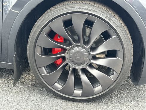 Used 2025 Tesla Model Y Performance AWD/4WD image 13