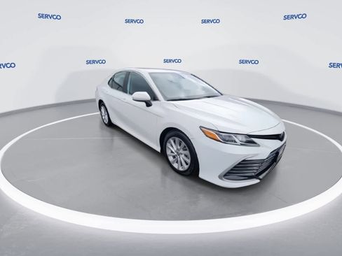Used 2023 Toyota Camry LE image 2