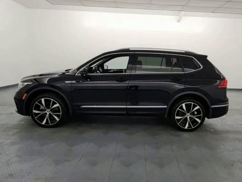 Used 2022 Volkswagen Tiguan SEL R-Line image 5