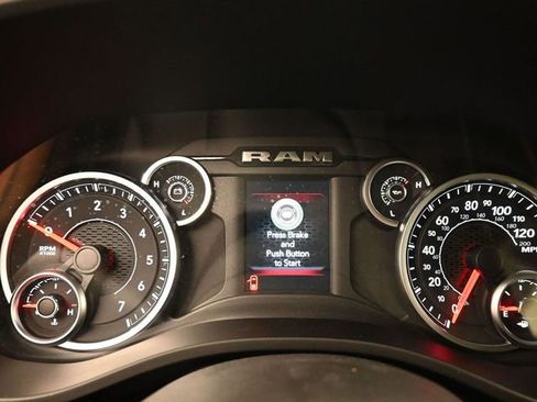 New 2026 RAM 1500 4x4 Crew Cab image 11